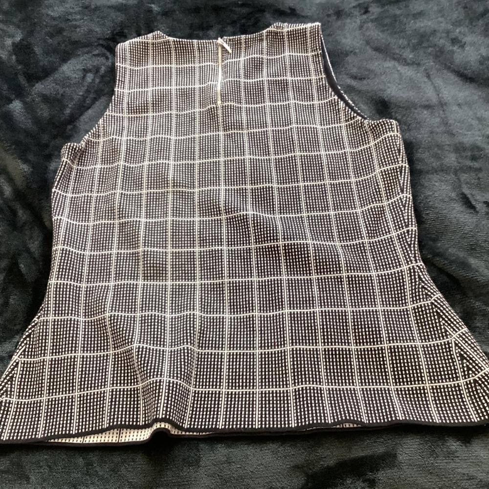 WHBM women’s, white/ black check, L, peplum, pullover, 1/4 zipper, sleeveless - Picture 2 of 7